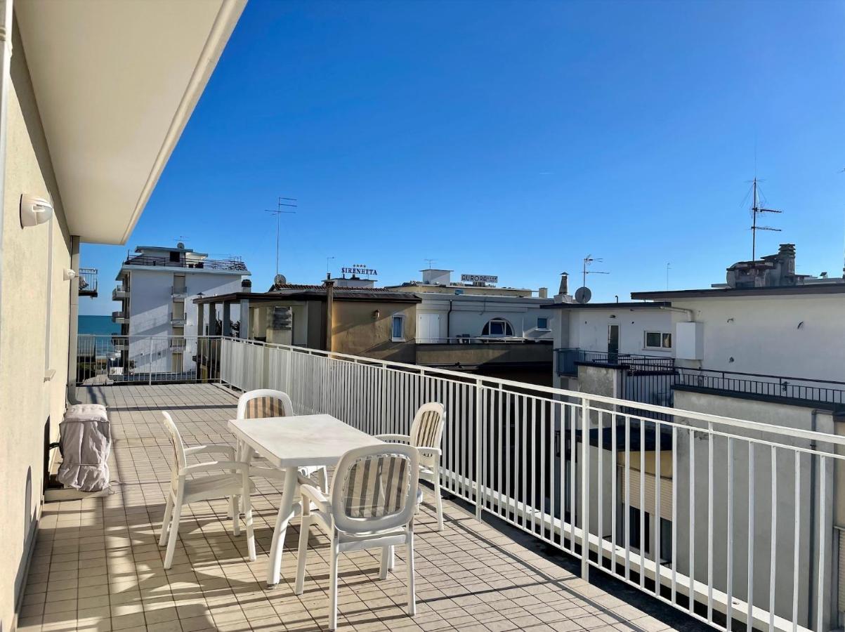 Palazzo Masotto - Carraro Immobiliare Jesolo - Family Apartments ภายนอก รูปภาพ