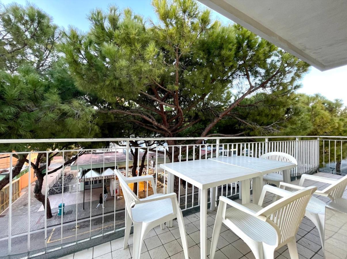Palazzo Masotto - Carraro Immobiliare Jesolo - Family Apartments ภายนอก รูปภาพ